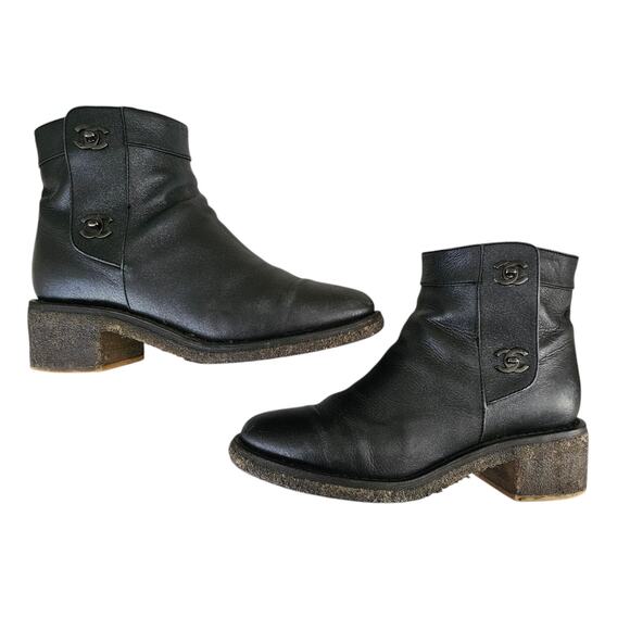 Chanel CC Turn Lock Ankle Boot Size 37 US 6 6.5 Black Glitter Low Heel Zip Up - Picture 6 of 11